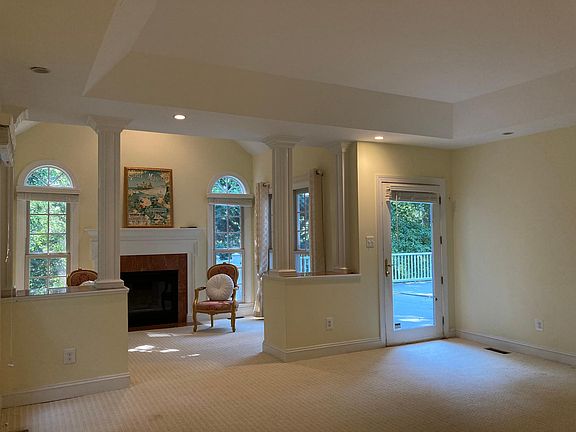 5th image of 7426 Old Dominion Dr
