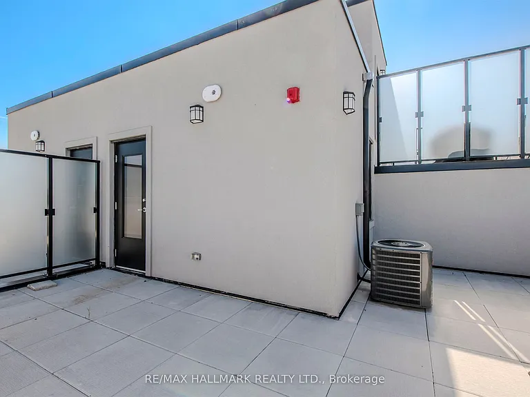 851 Sheppard Ave W #34 — Photo 1