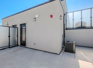 851 Sheppard Ave W #34, Toronto, ON M3H 0G2