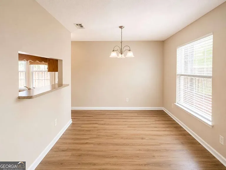 103 Royal Acres Ct — Photo 6