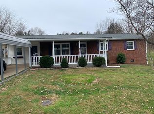 1101 Fremont Dr, Johnson City, TN 37601