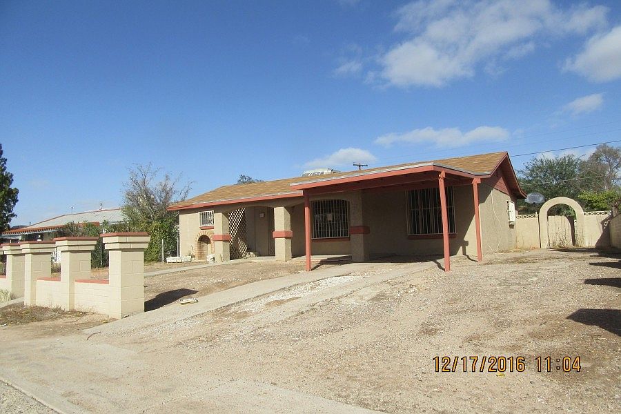 2nd image of 902 W Calle Medina