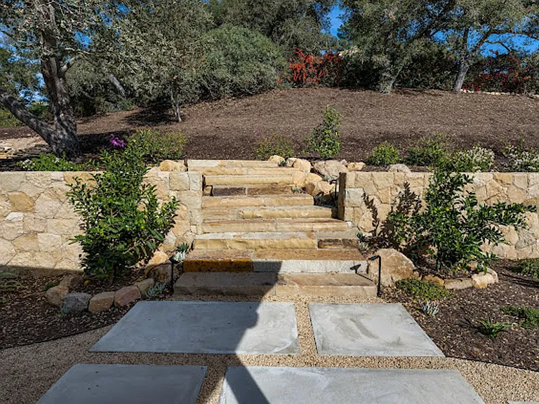1057 Monte Dr — Photo 19
