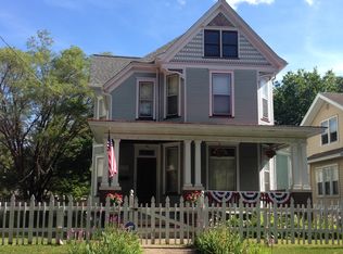 404 Seminary Ave, Bloomington, IL 61701