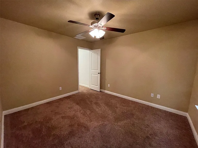 3132 Weave Ct #3133 — Photo 9