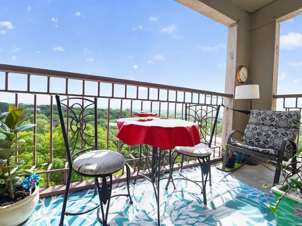 1 TOWERS PARK LN #701, San Antonio, TX 78209