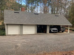 8420 Miller Rd, Hahira, GA 31632