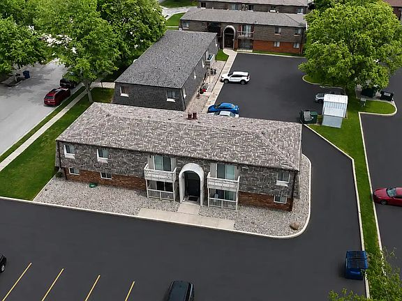 4th image of 370 Villabrook Dr APT 3