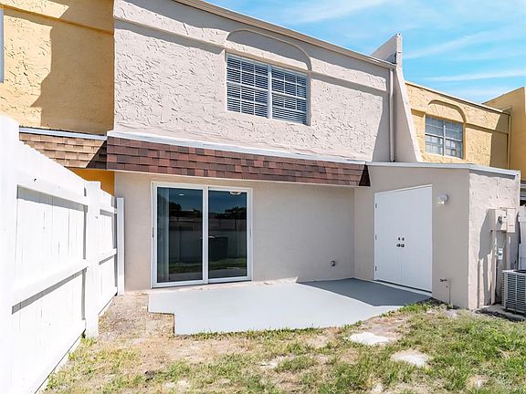 3rd image of 7500 NW 75th Street #7500