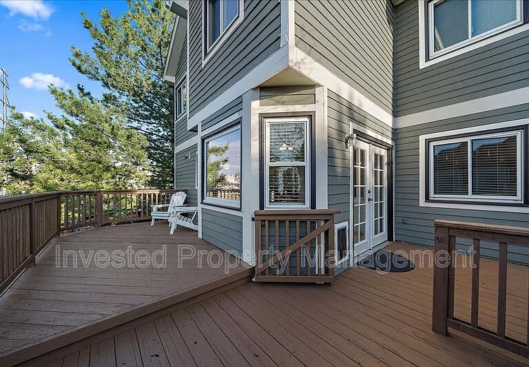 7291 Palisade Dr — Photo 35