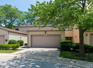 3463 Golfview Dr, Hazel Crest, IL 60429