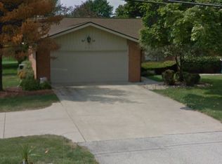 2011 S Duncan Rd, Champaign, IL 61822