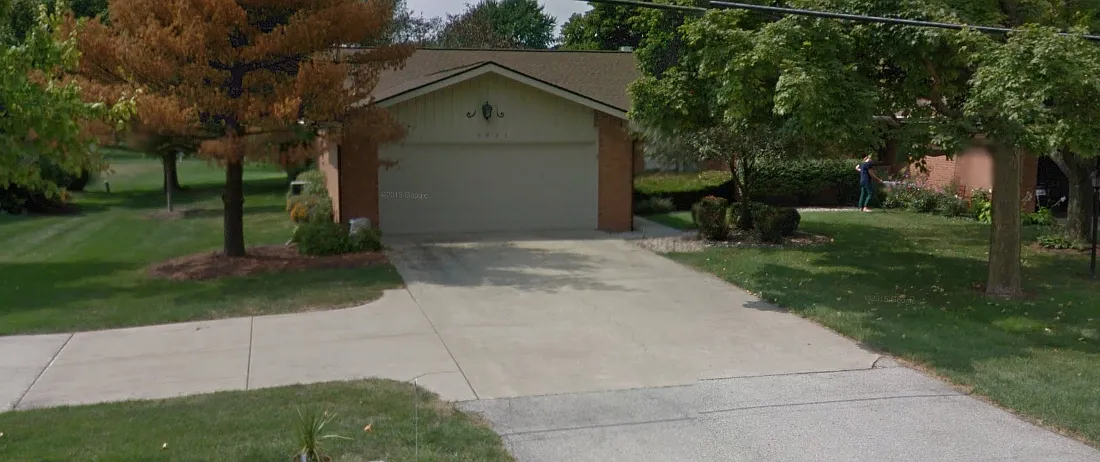 2011 S Duncan Rd photo 1