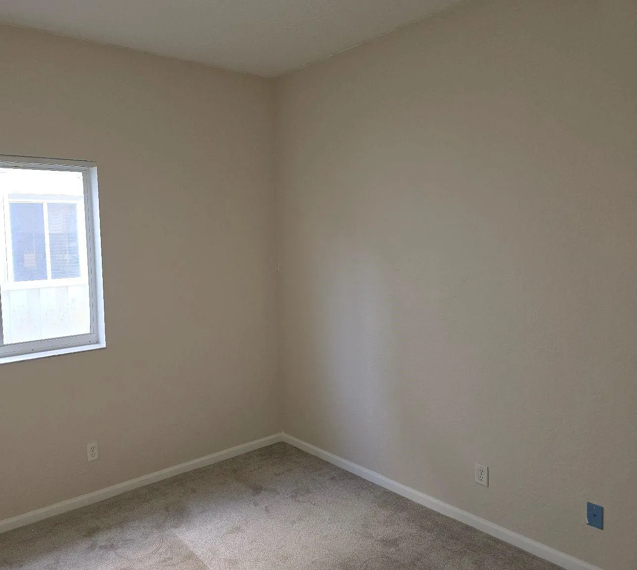 4 bed, 1860 sqft, $3,500 — Photo 4