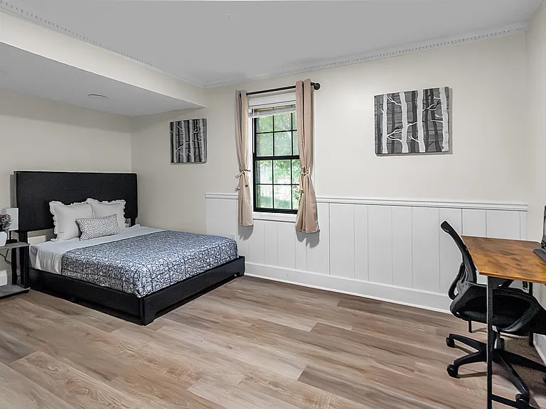 1812 Wiggins Cir SW — Photo 7
