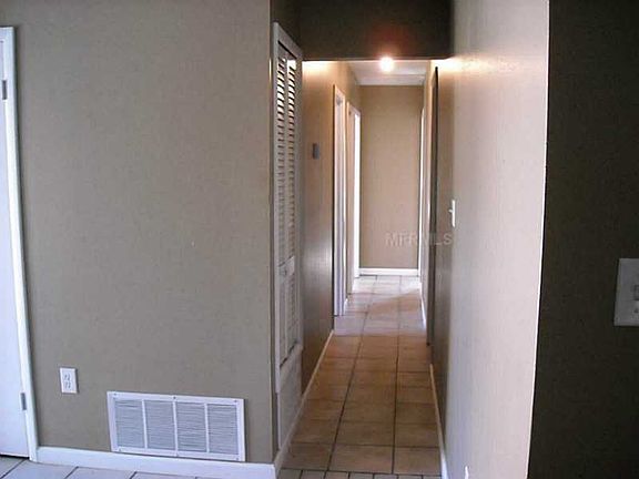 3rd image of 2550 El Capitan Dr