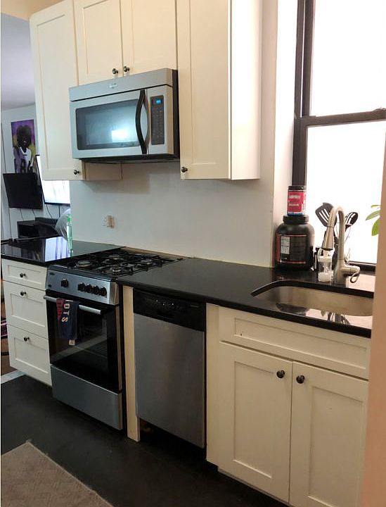 2nd image of 3280 30th St APT 1L