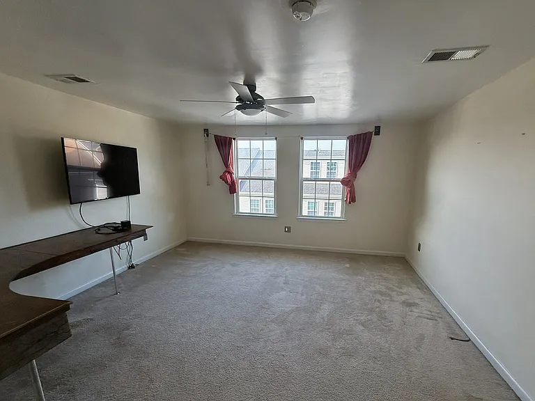 758 S Macon St — Photo 30