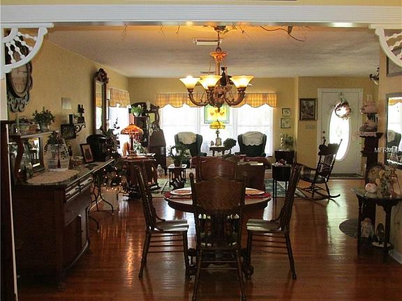 4th image of 1215 Parker Pointe Ln