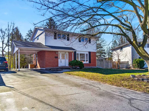 40 Robertson Ln, Belleville, ON K8P 4C3