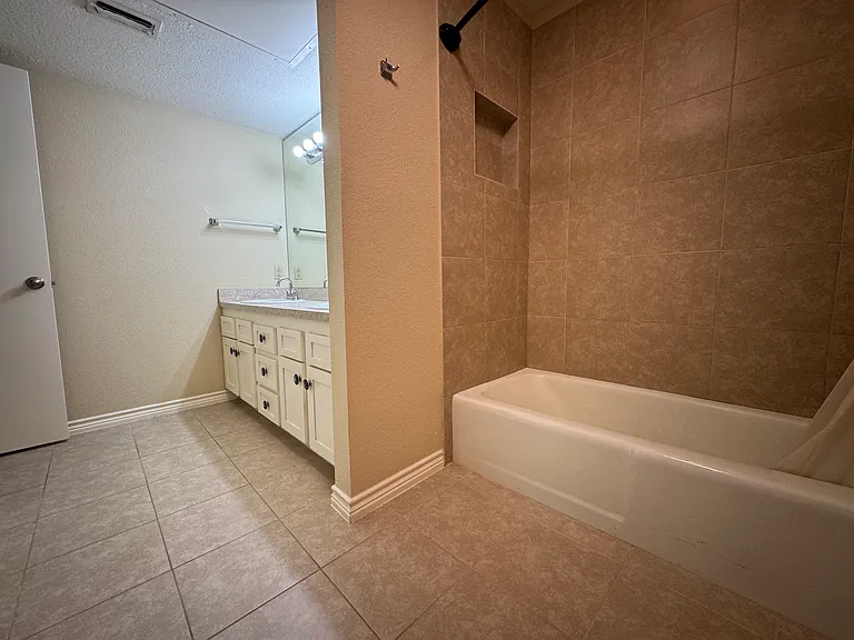 1121 Signal Ridge Pl — Photo 19