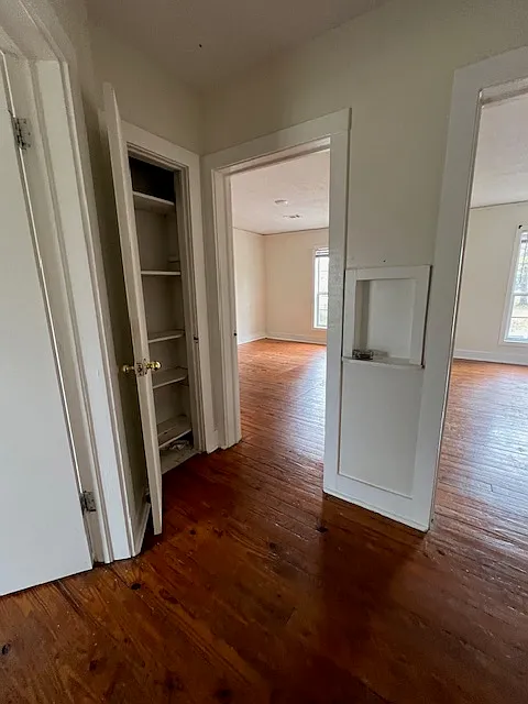 2 bed, $700 — Photo 2