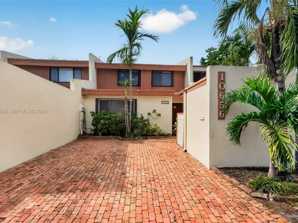 10656 SW 76th Ter, Miami, FL 33173