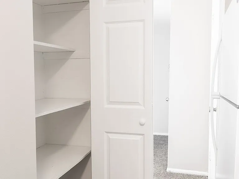 Townway Place Apartments — Photo 14