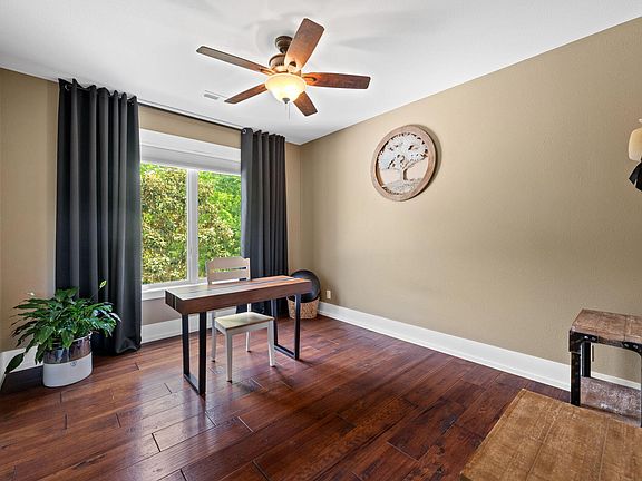 35th image of 3099 Sunset Dr