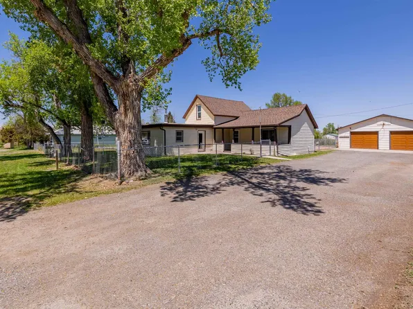 2122 Franklin St #9 and 10, Meeteetse, WY 82433