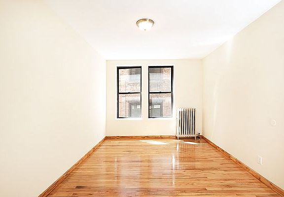 5th image of 644 W 173rd St APT E2