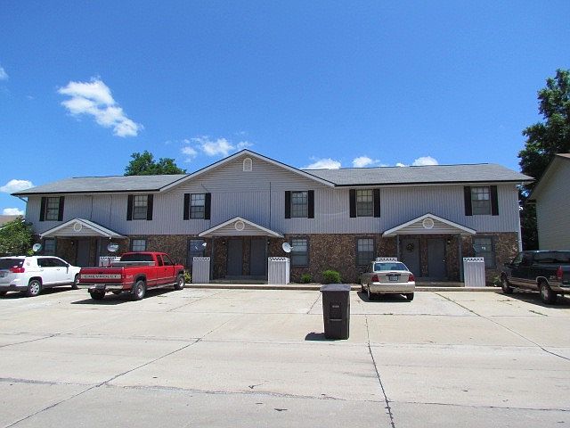 1st image of 610 Trojan Dr
