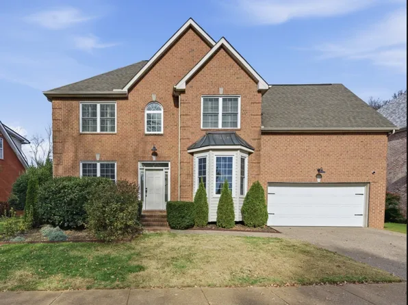 269 Stonehaven Cir, Franklin, TN 37064