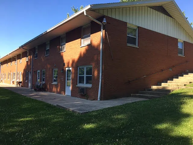 Albany Apartment Building, Side