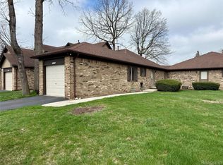 3793 Heritage Pkwy, Dearborn, MI 48124