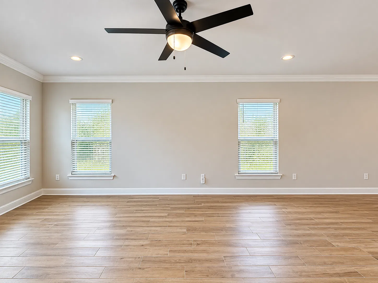 4 bed, 2.5 bath, 1982 sqft, $2,800 — Photo 4