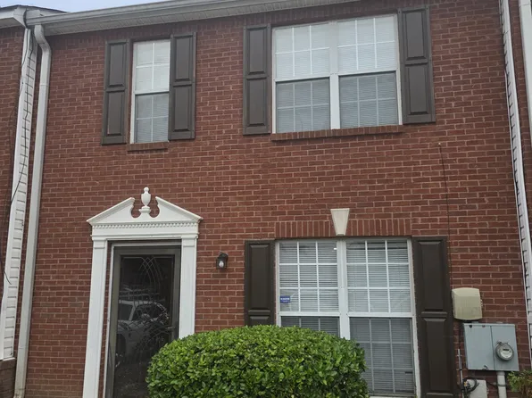 5737 Strathmoor Manor Cir, Lithonia, GA 30058