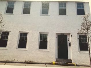 34 N Main St #1, Ipswich, MA 01938
