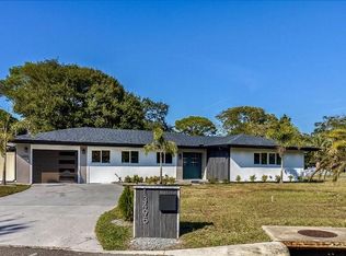 13495 Oval Dr E, Largo, FL 33774