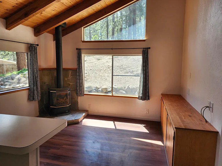 230 Logging Rd — Photo 11