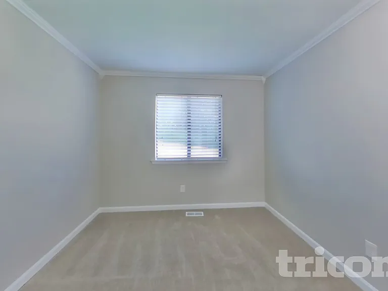 2405 Ravine Dr — Photo 8