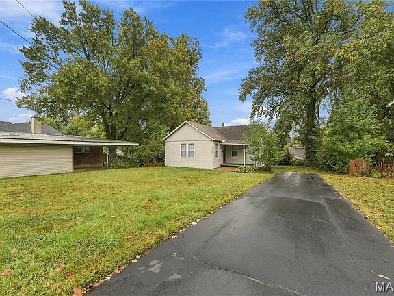 3rd image of 8718 Mavis Pl