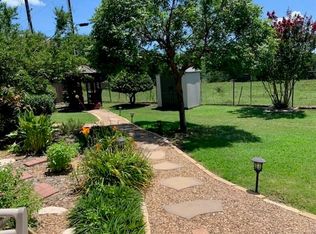 1044 Alexis Dr, Pottsboro, TX 75076