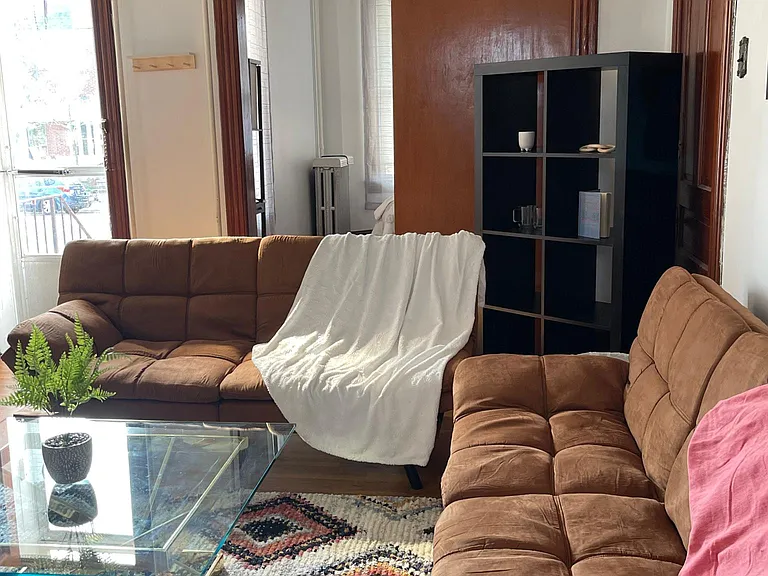 510 Summit Ave #1 — Photo 4