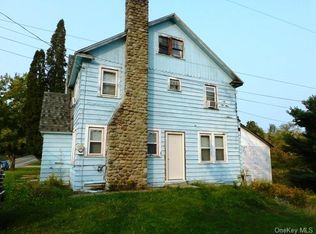 33 White Sulphur Rd, Swan Lake, NY 12783