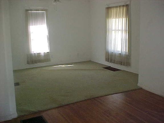5th image of 613 W Lincoln St