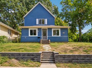 1009 27th St, Des Moines, IA 50311