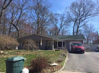 73 American Ave, Coram, NY 11727