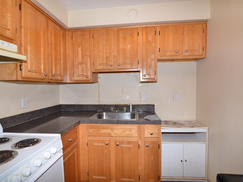 1st image of 1025 Hancock St Unit 2N