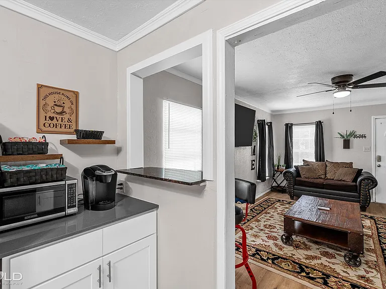 6014 Fairfield Ave — Photo 12